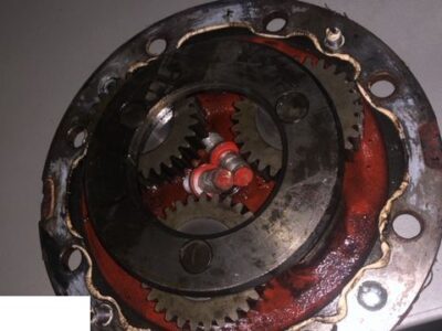 Matbro Manitou - Zwolnica Carraro