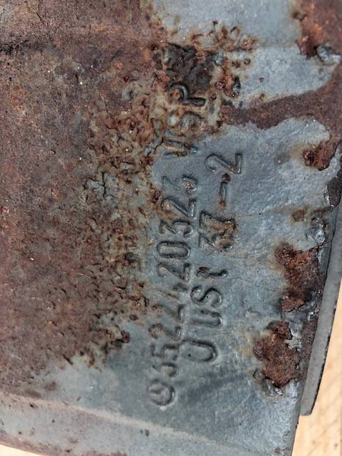 Mercedes Om 352 - Pokrywa Zaworowa