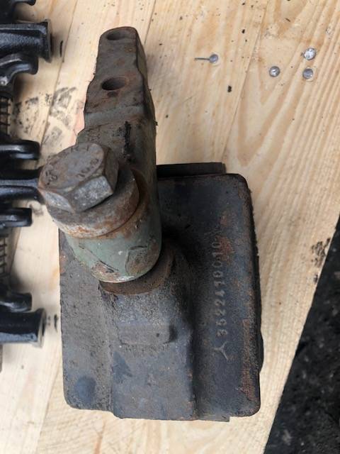 Mercedes Om 352 - Pompa Wody