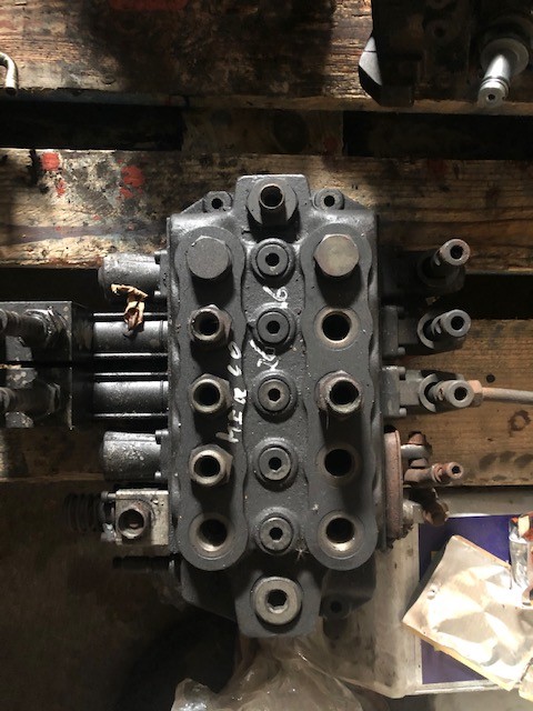 Merlo Rozdzielacz Hydrauliczny