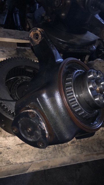 New Holland - Case Puma - Zwolnica | Zwrotnica | Półoś