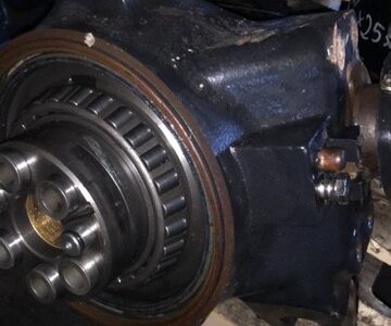 New Holland - Case Puma - Zwolnica | Zwrotnica | Półoś