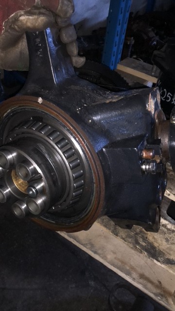 New Holland - Case Puma - Zwolnica | Zwrotnica | Półoś