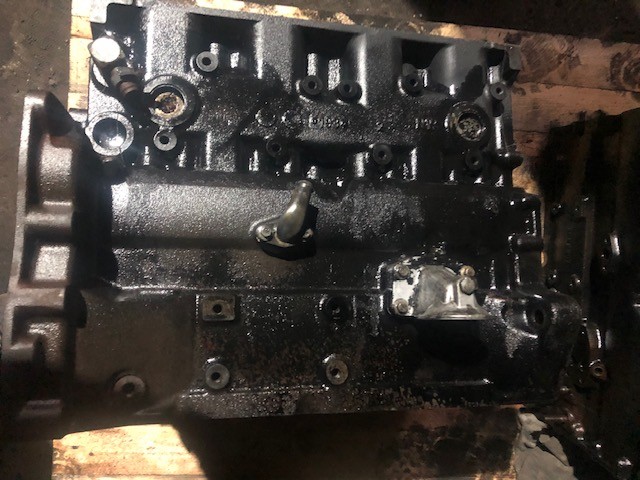 PERKINS Blok Silnika 1104C-44T 1104D-44TA