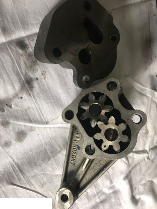 Pompa Olejowa - Silnika John Deere - RE59582