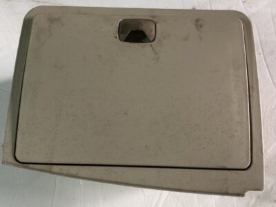 Schowek John Deere 7530