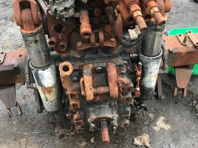 Steyr 4115 PROFI - TYLKO CZĘŚCI MECHANICZNE