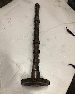 Walek Rozrządu - John Deere 6068 RE521603