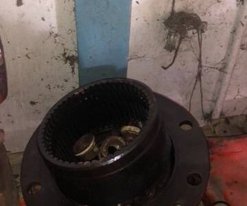 Zwolnica - Manitou - Clark Hurth