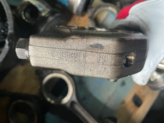 DEUTZ Korbowód TCD2013L044V TCD2013L064V Fendt 936 oryginał 04901791