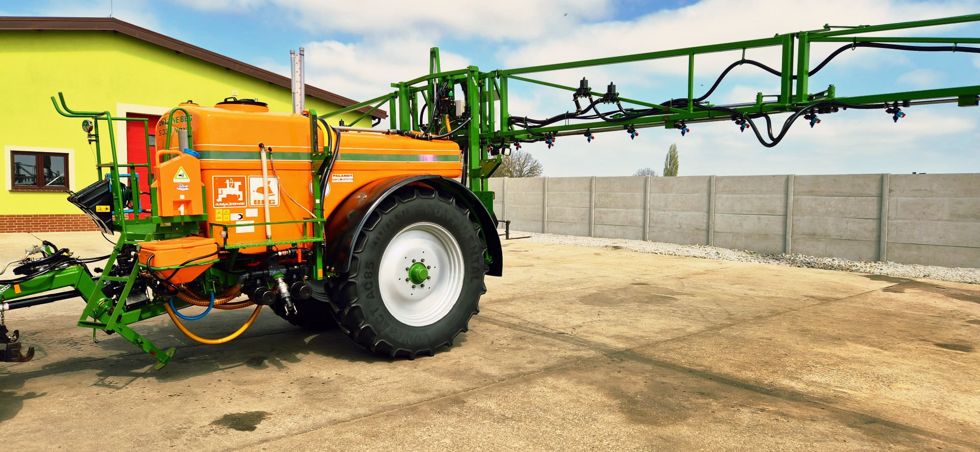 Opryskiwacz Amazone BBG S 330 NOVA