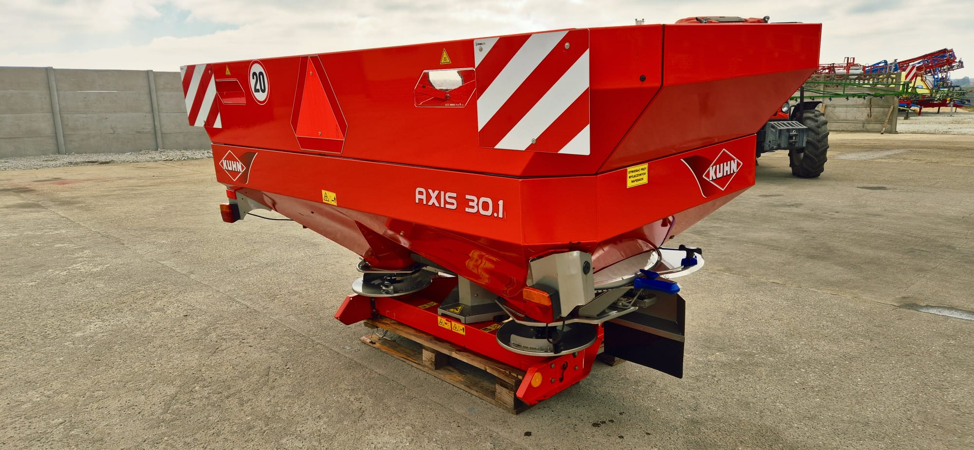 Rozsiewacz nawozów KUHN AXIS 30.1