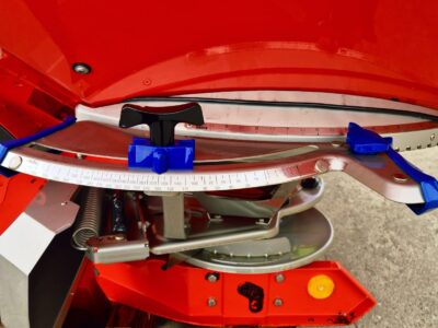 Rozsiewacz nawozów KUHN AXIS 30.1