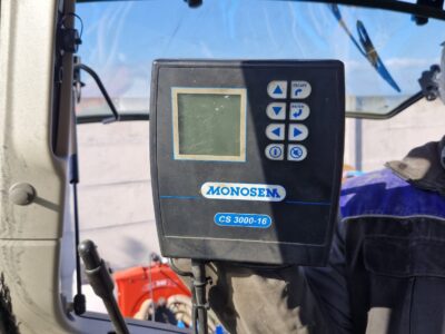 Siewnik do kukurydzy Monosem NG Plus. Talerzowy