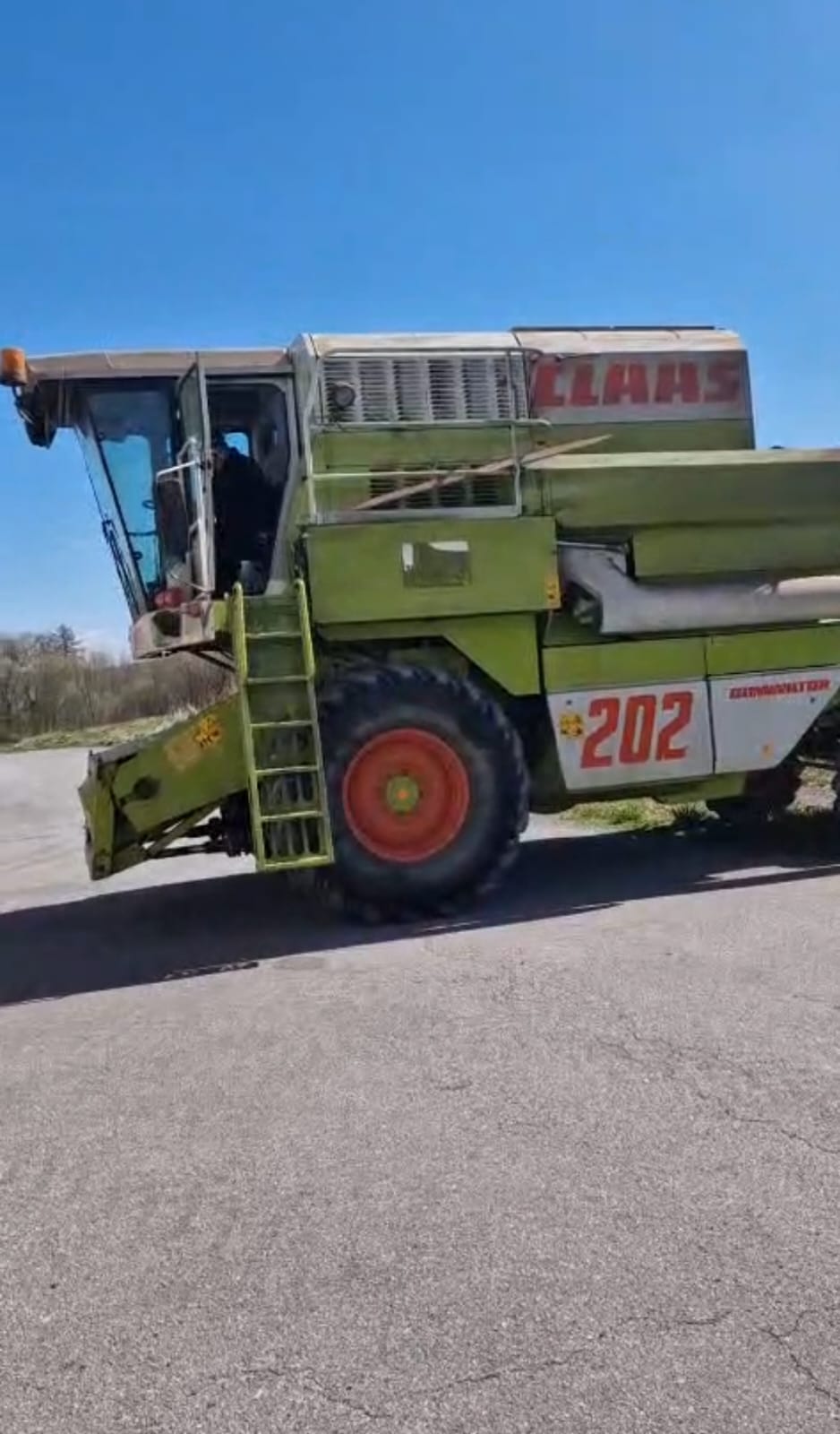 Claas Mega 202