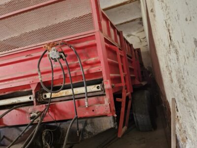 Rozrzutnik obornika, wapna i kompostu RA 140.