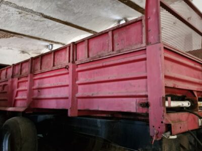 Rozrzutnik obornika, wapna i kompostu RA 140.