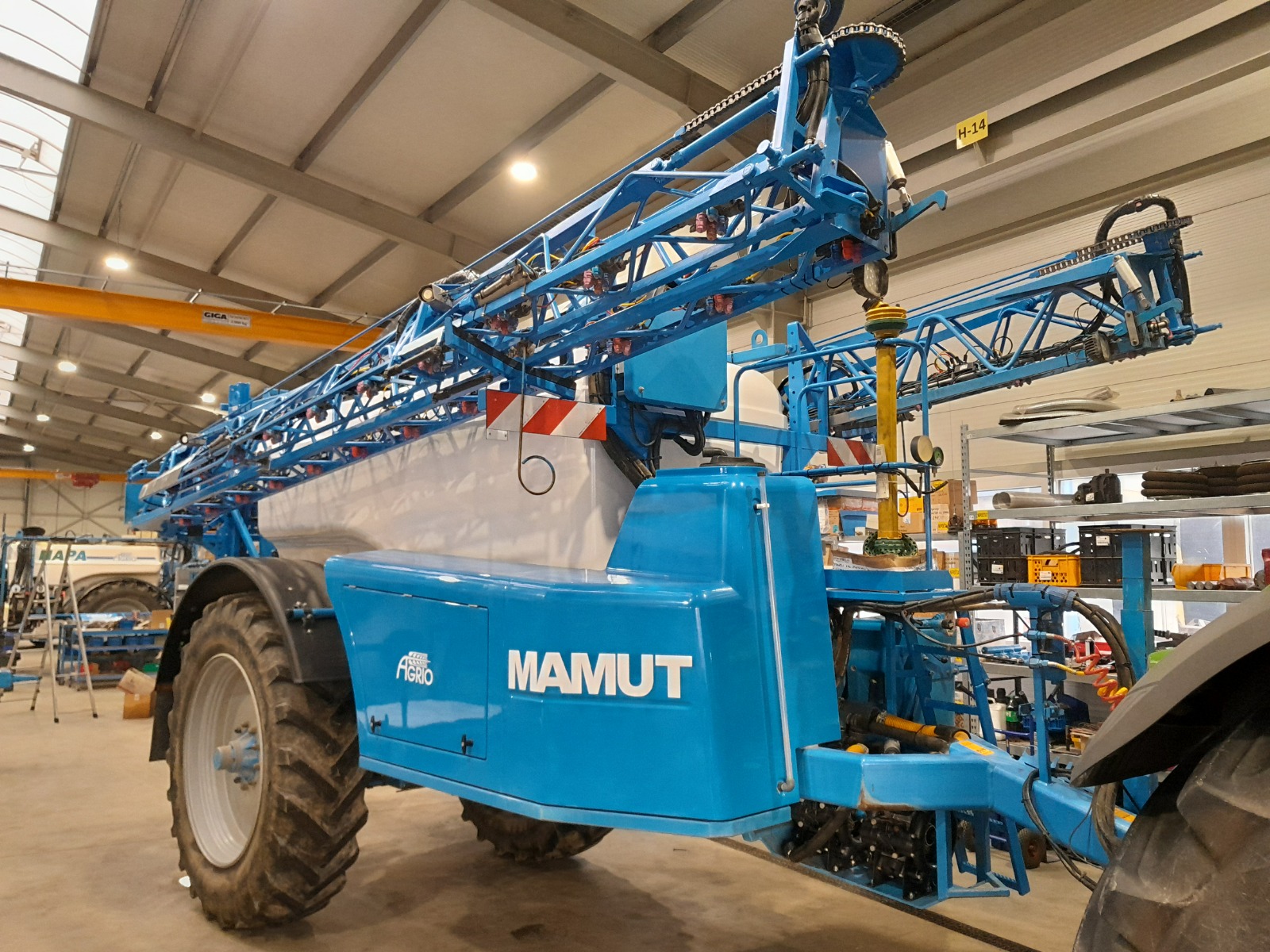 Opryskiwacz polowy Mamut 6500 l. 24m