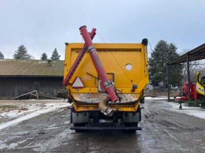 Przyczepa skorupa Wielton że żmijka załadowczą