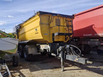 Przyczepa skorupa Wielton że żmijka załadowczą