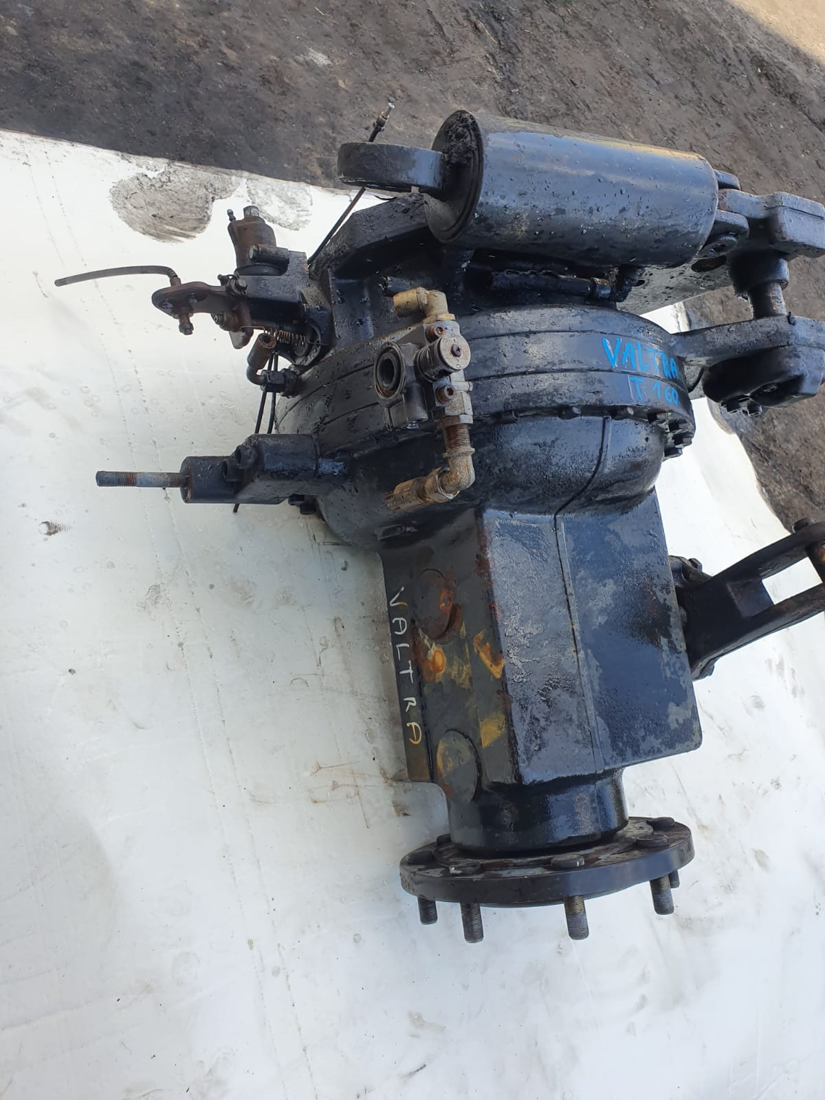 Valtra T170 - Zwolnica - Zwrotnica - Półoś - Skrzynia - Silnik - Siłowniki - Tylny WOM