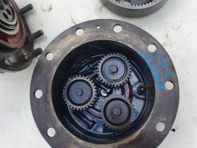 Valtra T170 - Zwolnica - Zwrotnica - Półoś - Skrzynia - Silnik - Siłowniki - Tylny WOM