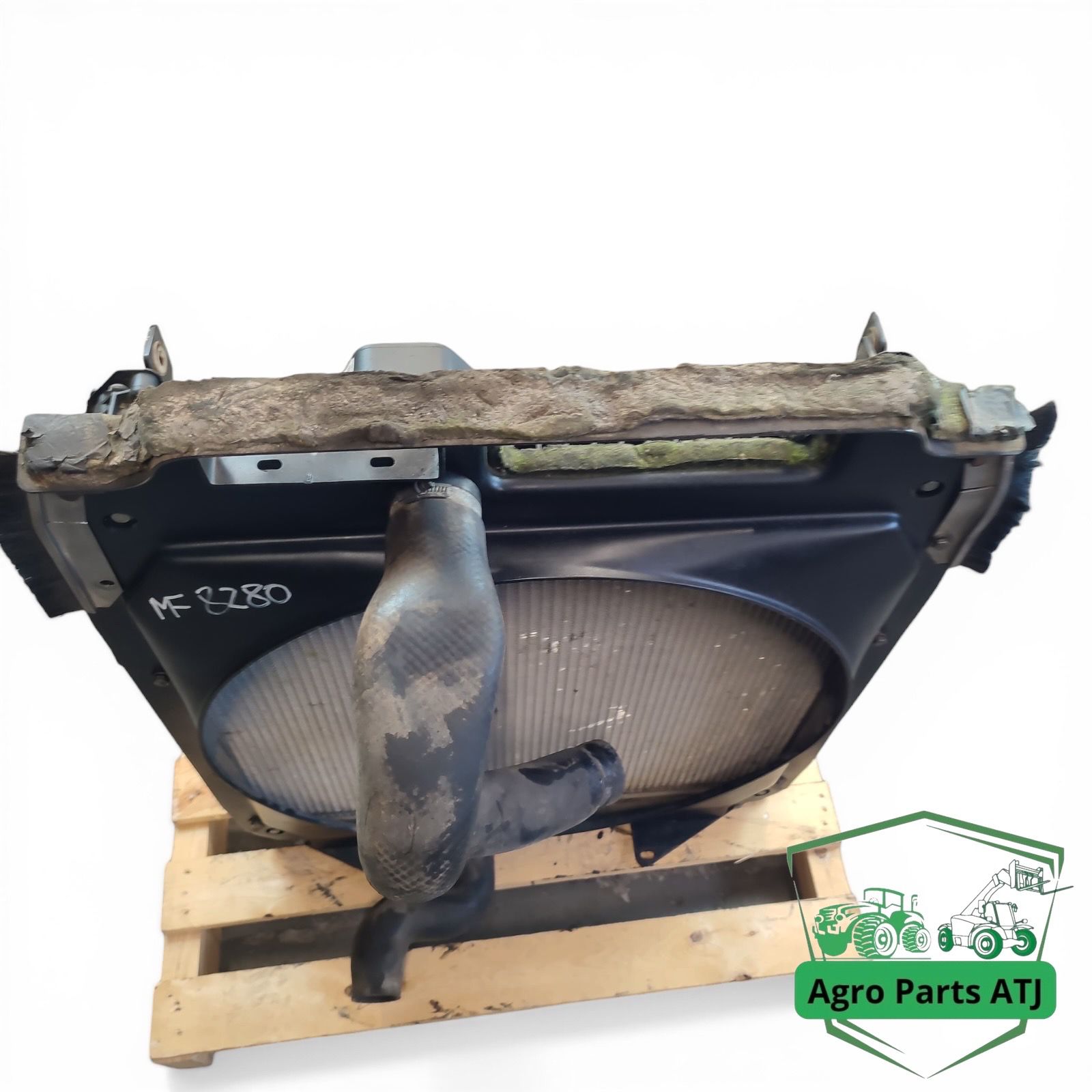 Chłodnica Radiator Denso 5015105M2 Massey Ferguson 8260