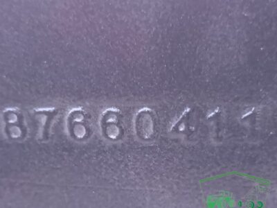 Zwolnica Zwrotnica Piasta Reduktor Półoś Przegub CNH 87667230 New Holland / Case