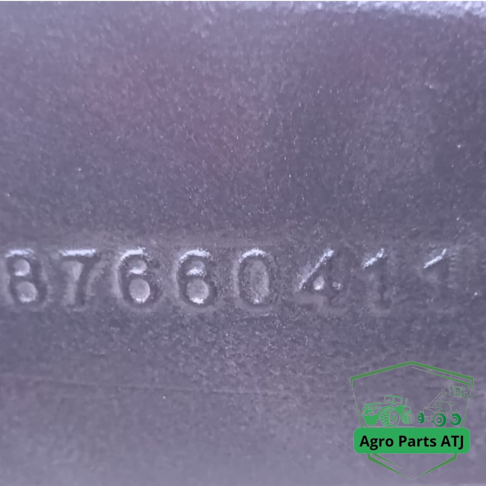 Zwolnica Zwrotnica Piasta Reduktor Półoś Przegub CNH 87667230 New Holland / Case