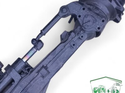 Zwolnica Zwrotnica Piasta Reduktor Półoś Przegub CNH 87667230 New Holland / Case