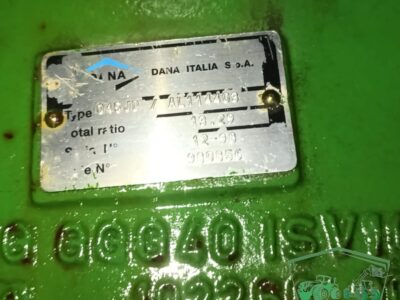 Zwolnica Zwrotnica Piasta Reduktor Półoś Wspornik AL114403 John Deere 6910