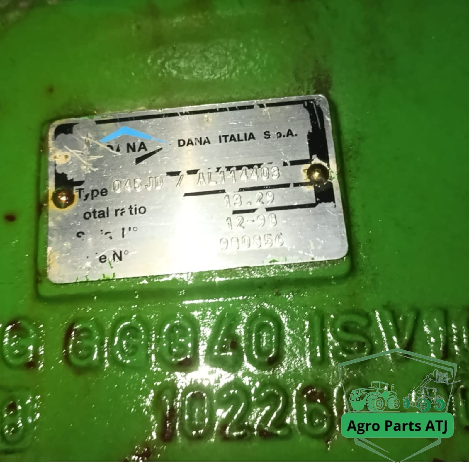 Zwolnica Zwrotnica Piasta Reduktor Półoś Wspornik AL114403 John Deere 6910