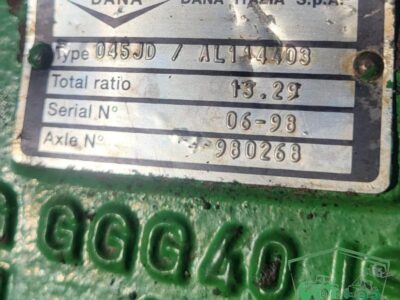 Zwolnica Zwrotnica Piasta Reduktor Półoś Wspornik AL114403 John Deere 6910