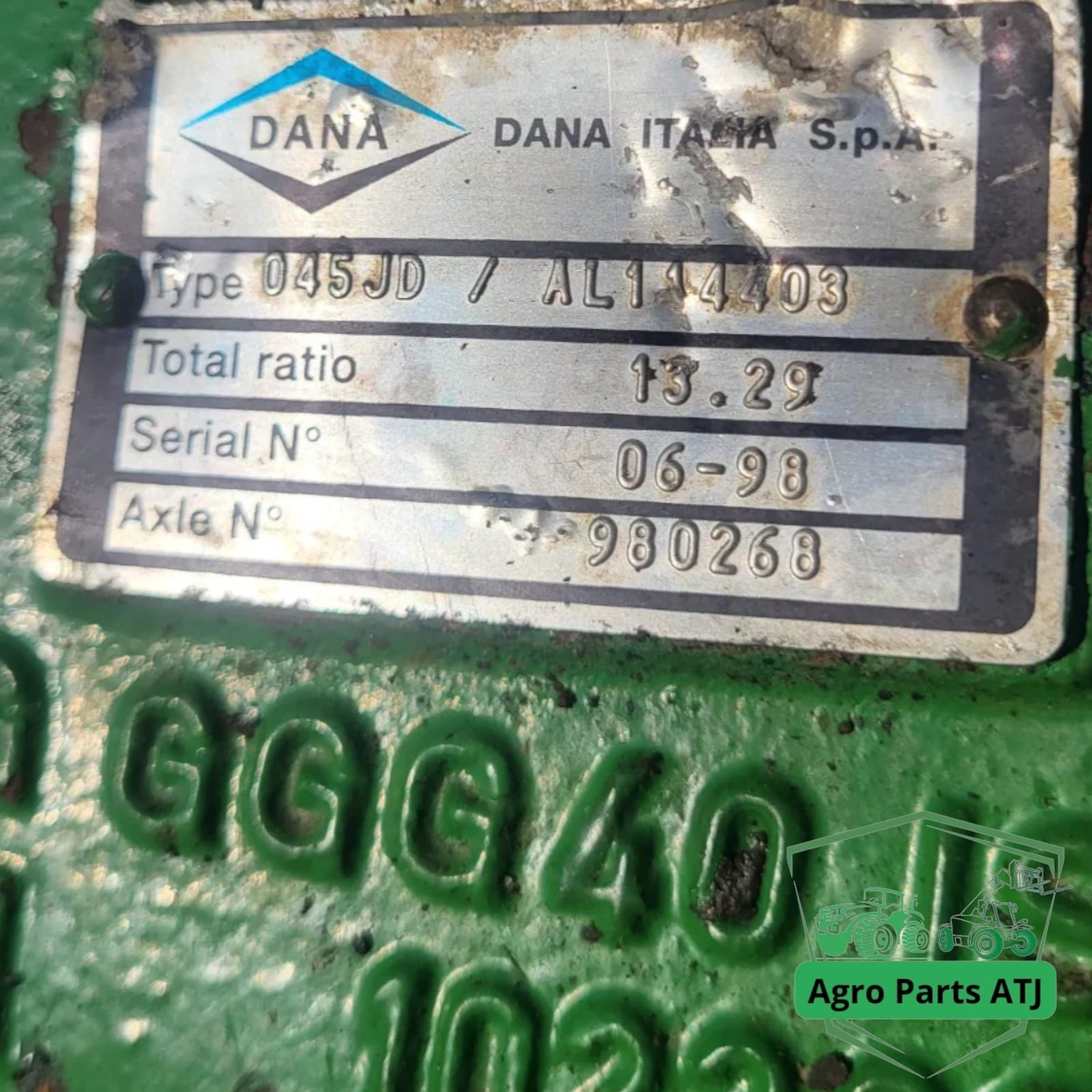 Zwolnica Zwrotnica Piasta Reduktor Półoś Wspornik AL114403 John Deere 6910