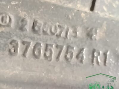 Zwrotnica Zwolnica Piasta Przegub DANA 720/520 Massey Ferguson 5455