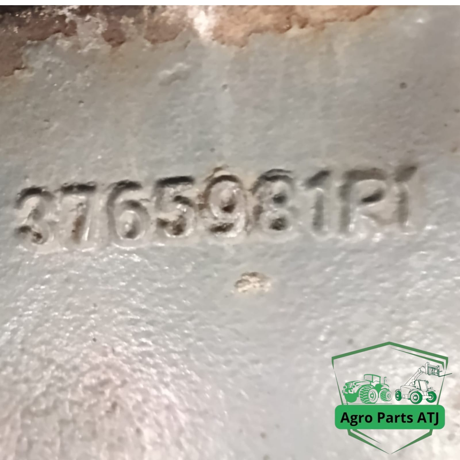 Zwrotnica Zwolnica Piasta Przegub DANA 720/520 Massey Ferguson 5455