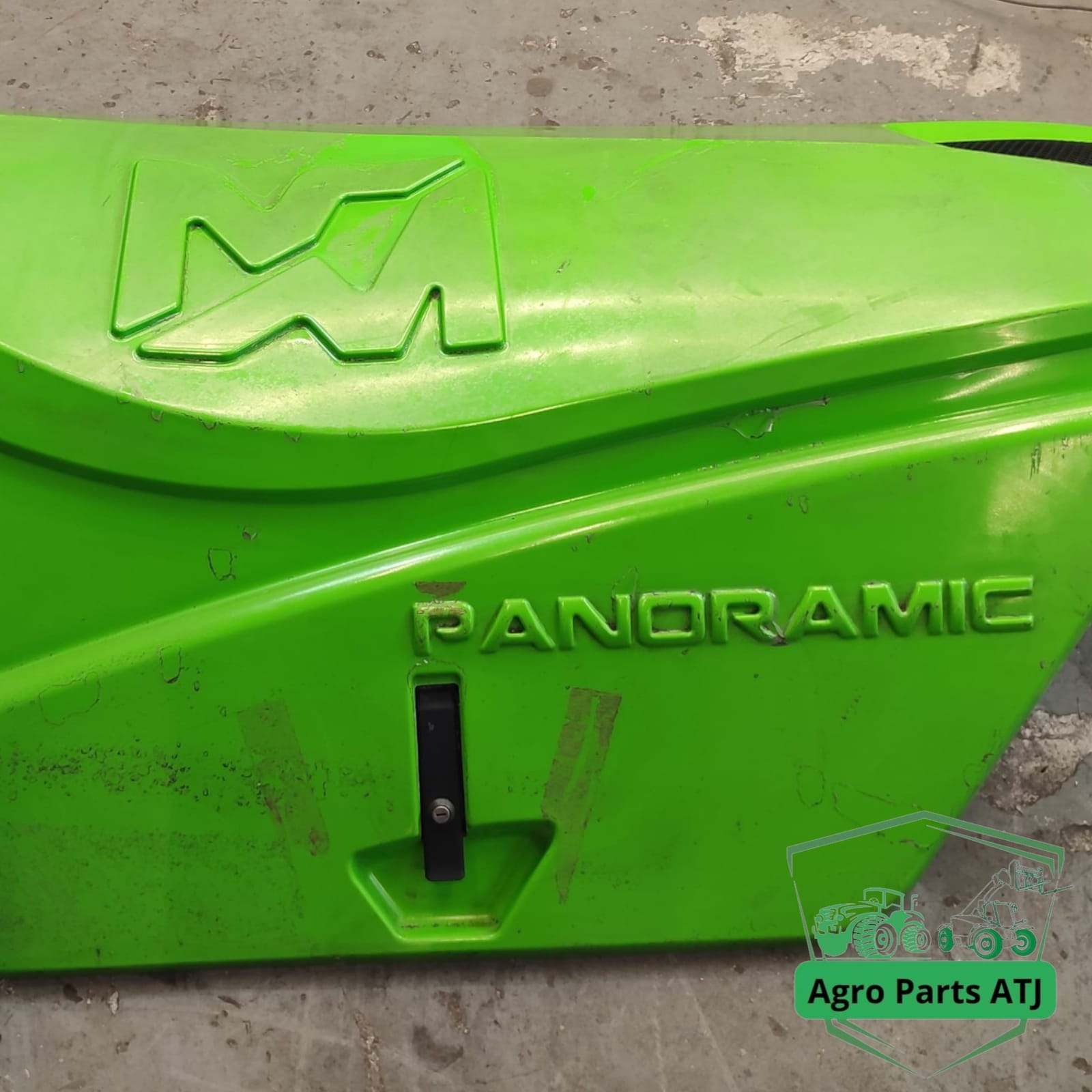 Pokrywa maska silnika Merlo Panoramic P40.9