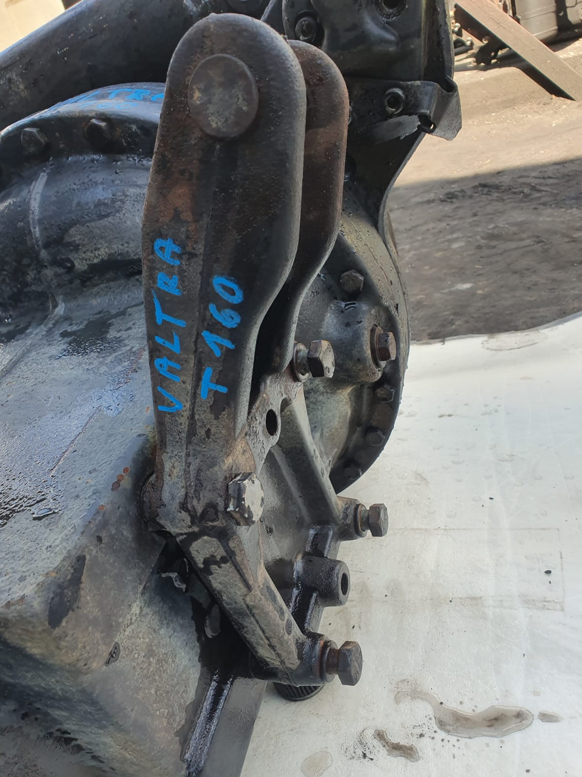 Valtra T170 - Zwolnica - Zwrotnica - Półoś - Skrzynia - Silnik - Siłowniki - Tylny WOM