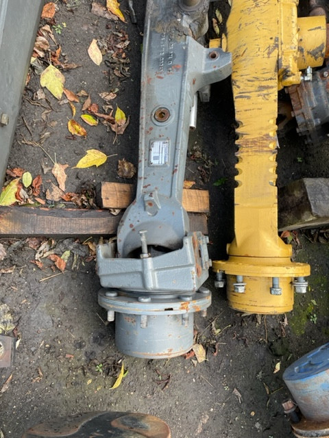 APL-2000F6 , APL 2000 F6 - [CZĘŚCI] - Zwolnice | Zwrotnice | Półosie | Obudowy Mostu