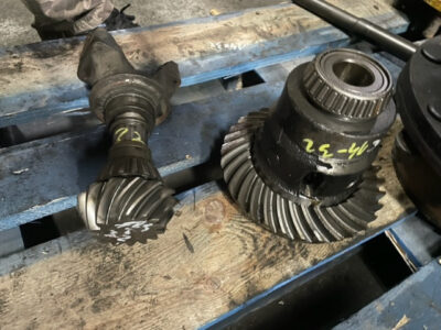 Bob Cat mechanizm róźnicowy Atak i talerz 14x32