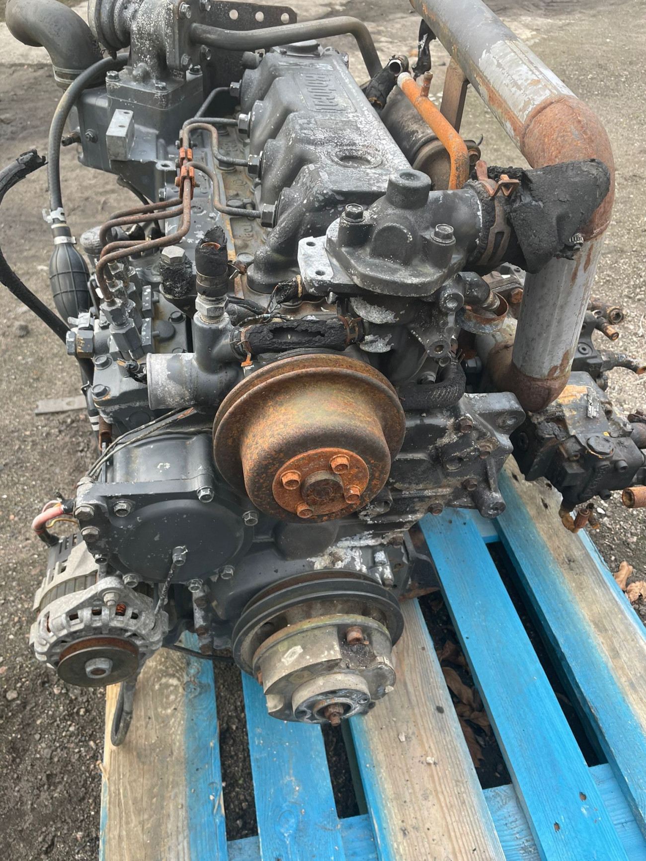 BOBCAT-silnik V3300 B0913A