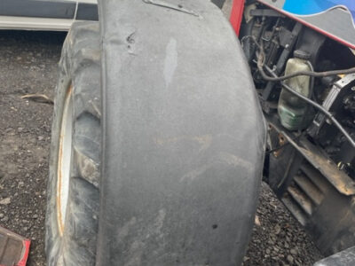 Case 5110-5150 błotniki stelaźe części