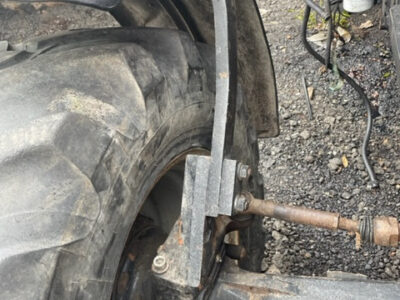 Case 5110-5150 błotniki stelaźe części