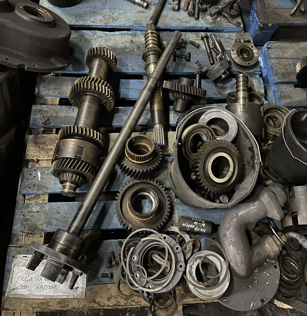 CASE-skrzynia biegów Case Magnum 250-CZĘŚCI