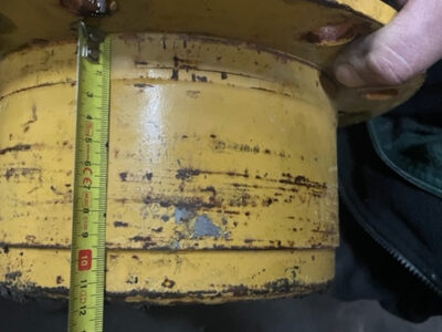 Cat 906H , Cat 907H zwolnica piasta koła