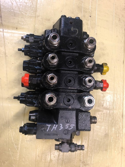 CAT TH 355 / TH 330 / TH 360 , TH 337 rozdzielacz hydrauliczny