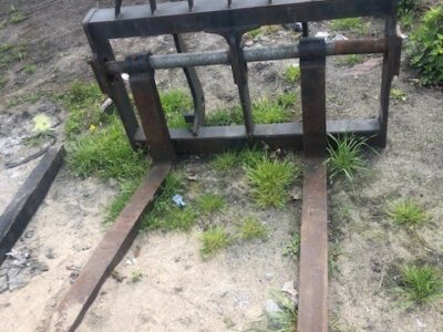 Caterpillar TH Cat TH paleciak widły