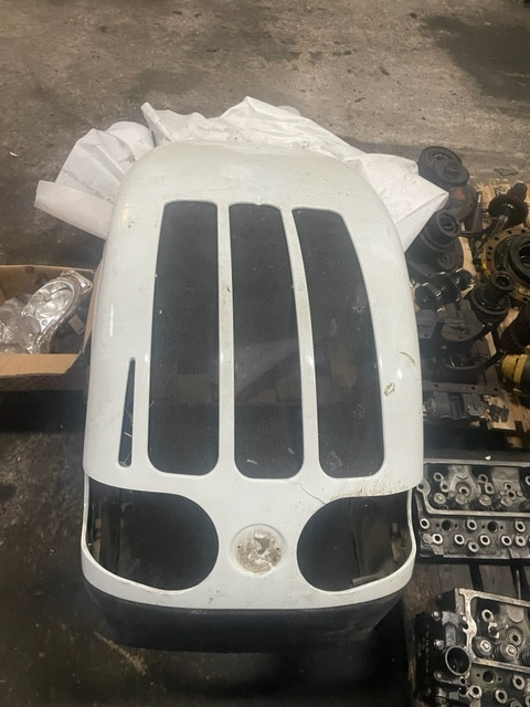 Ciągnik rolniczy Steyr 4085 Pokrywa silnika / Maska / Klapa Silnika