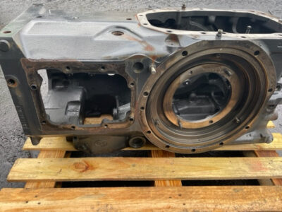 Claas Arion 610-650 Massey Ferguson 6470-6490 obudowa tylnego mostu