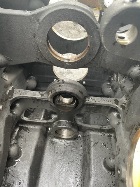 Claas Arion 610-650 Massey Ferguson 6470-6490 obudowa tylnego mostu